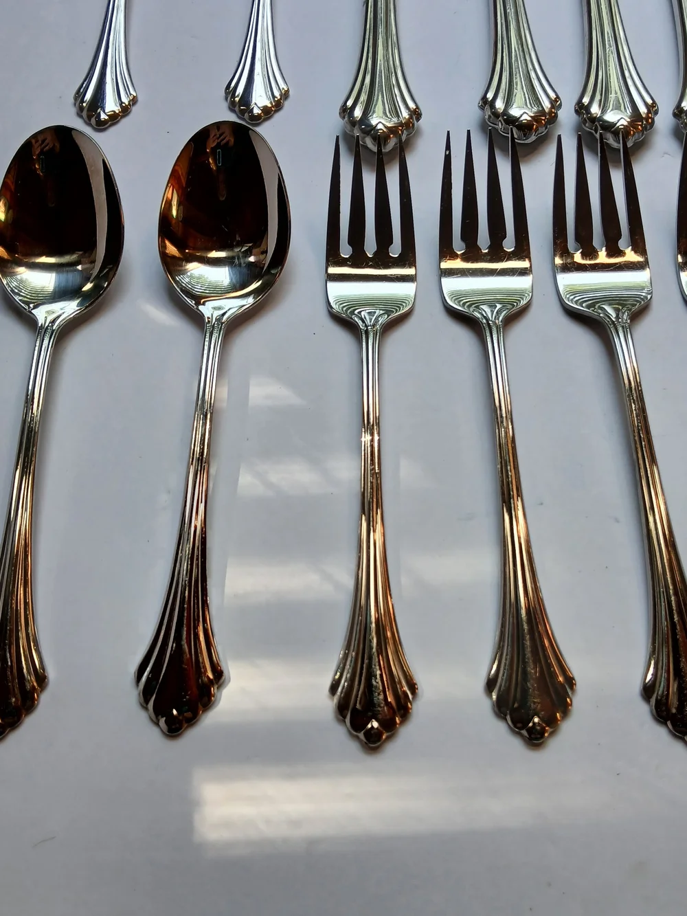 Oneida Bancroft Flatware Set - 22 Pieces Stainless Steel Great Condition